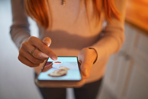 Digital Desire with Boundaries: How Online Swinging Etiquette Is Redefining Respect