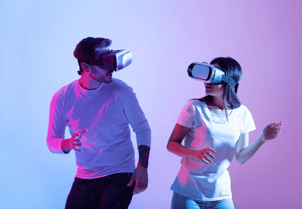 Oxygenated Conversation in VR: How Immersive Lounges Bring Human Dialogue Back to Life