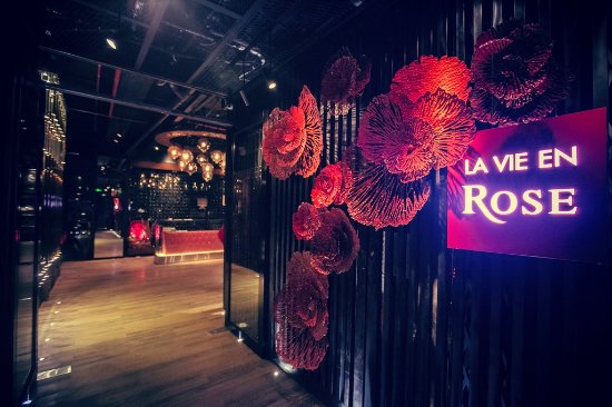 La Vie en Rose Club